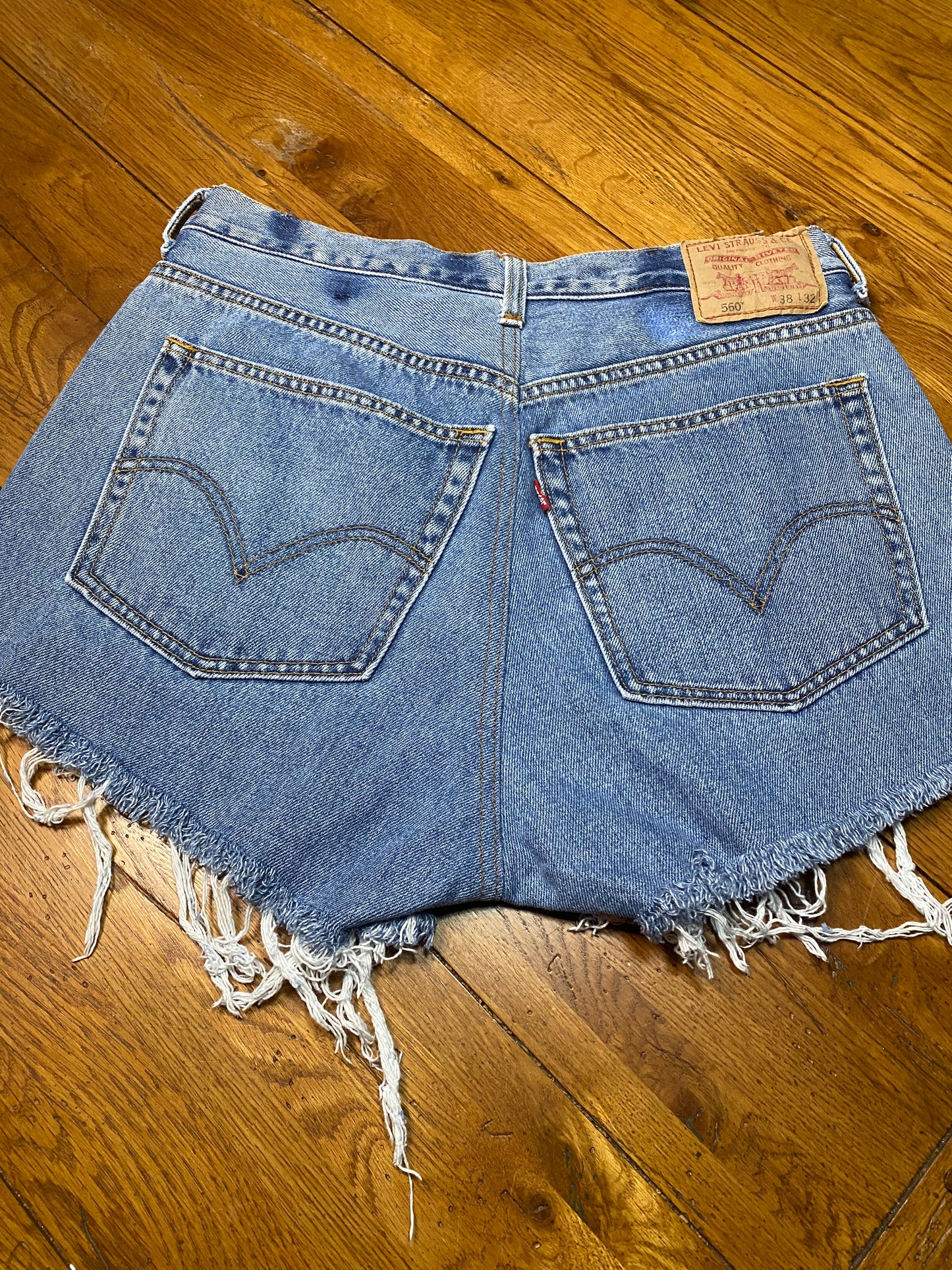 Vintage Levi’s Denim Shorts Sz 6 (B)