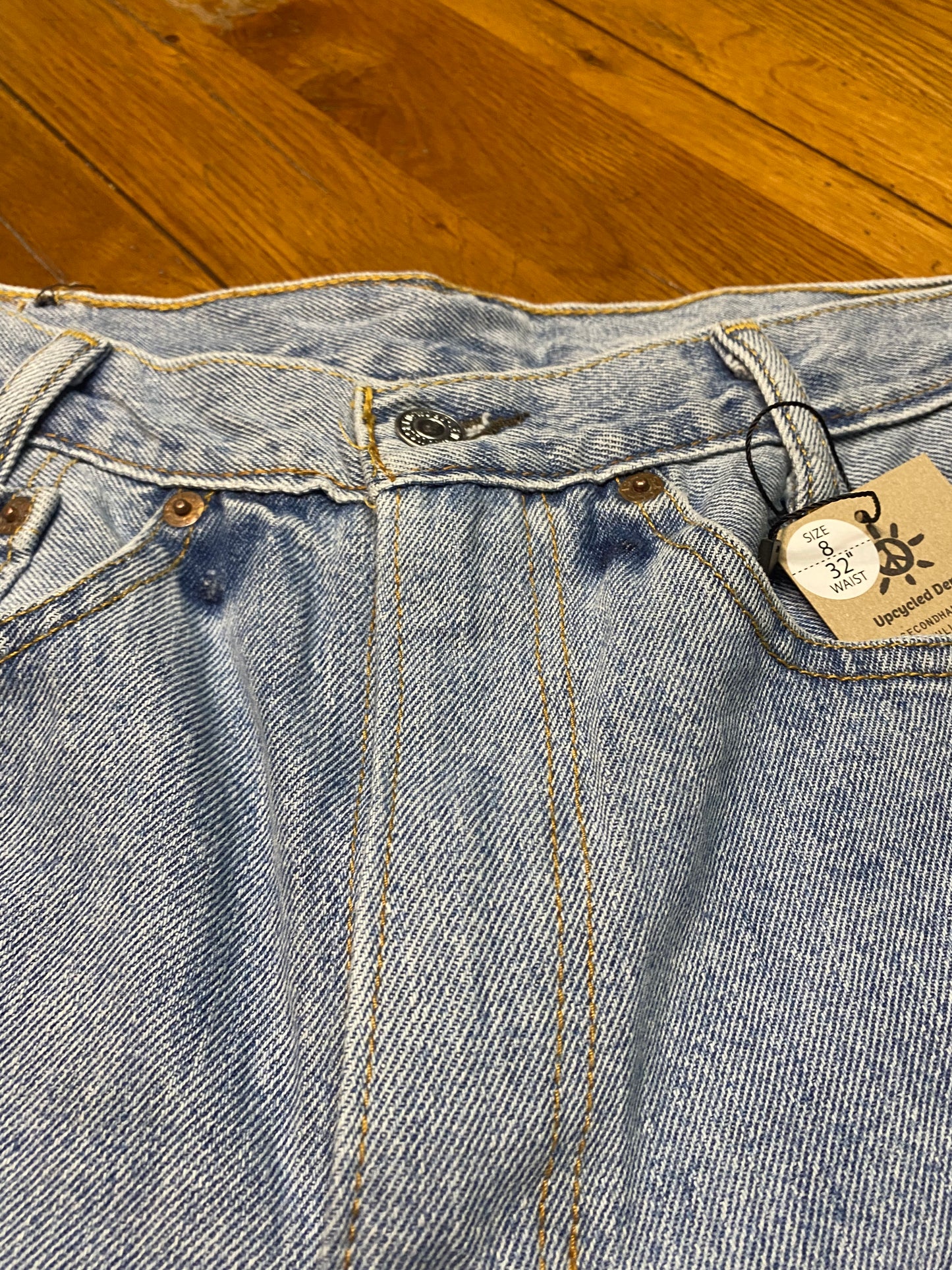 Vintage Levi’s Denim Shorts Sz 8 (A)