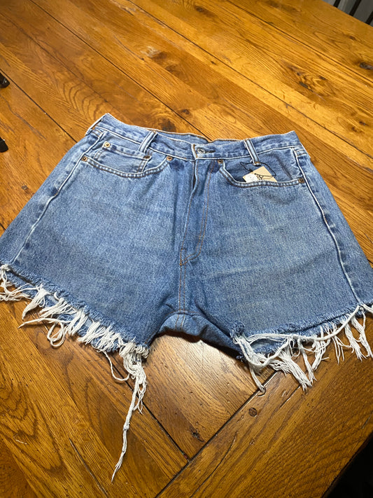 Vintage Levi’s Denim Shorts Sz 4