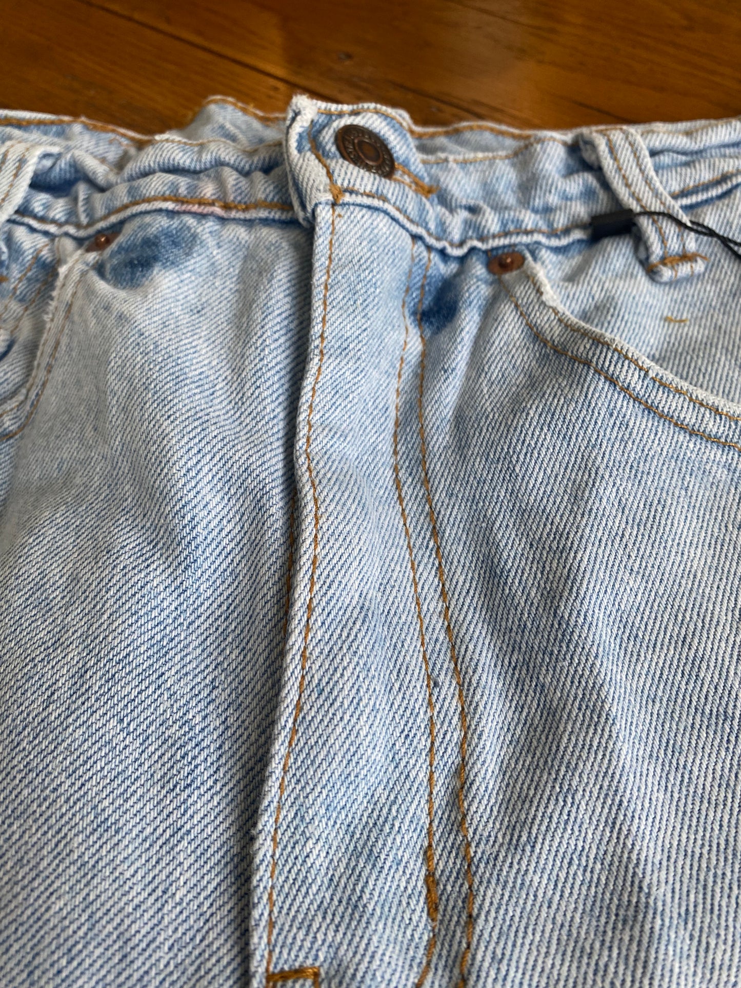 Vintage Levi’s Denim Shorts Sz 2 (C)