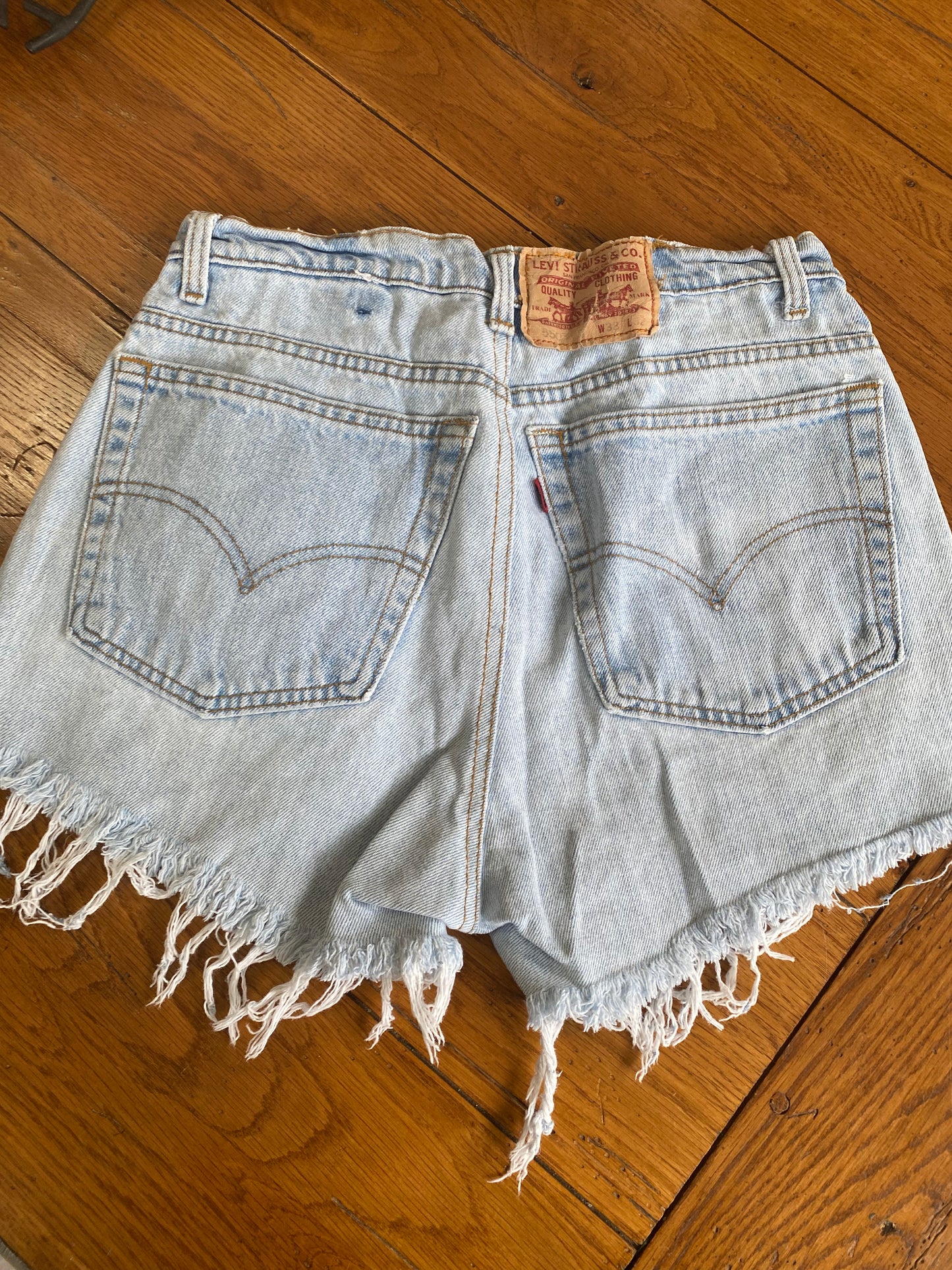 Vintage Levi’s Denim Shorts Sz 2 (C)